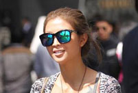 Beijing strips off to celebrate summer