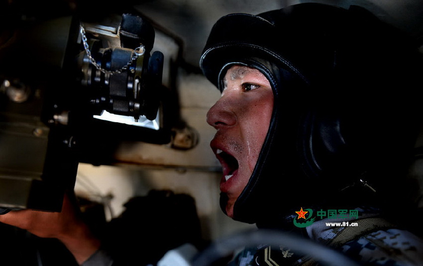 PLA units hone their tank combat skills
