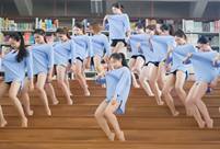 Creative graduation caps of ‘vigorous elves’