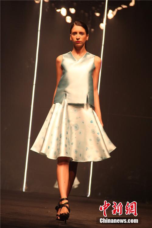 Models show creations of designers in Ningbo Intl Fashion Week