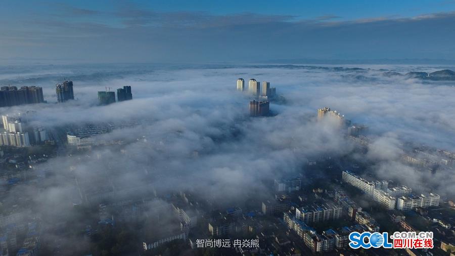 Intoxicating sea of clouds in Qionglai city
