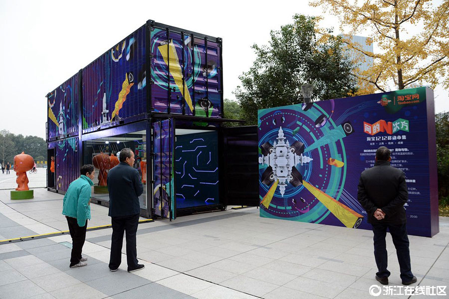 Market made of shipping containers appear in Hangzhou
