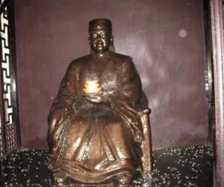 Top 16 'tuhaos' in Chinese history