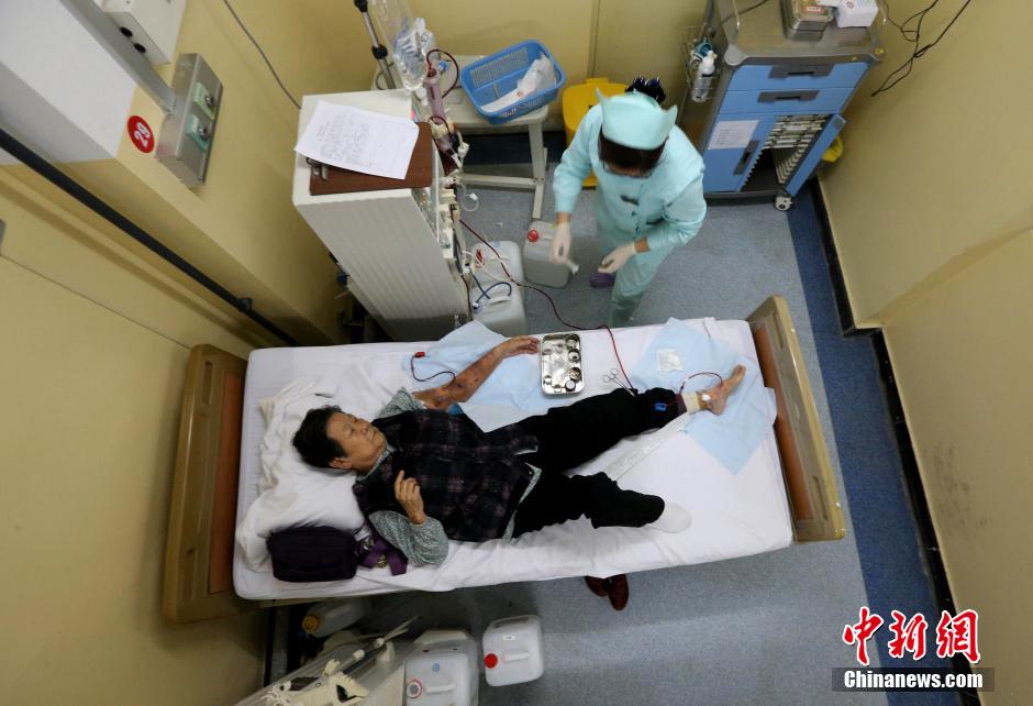 86-year-old grandma's physical exercise in daily life
