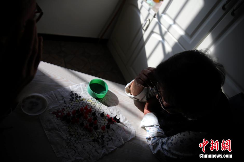 86-year-old grandma's physical exercise in daily life
