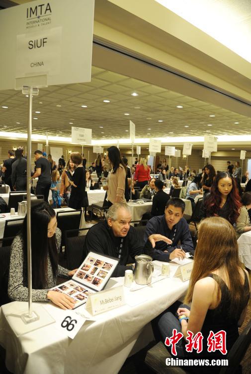 Finding sexiest underwear supermodels