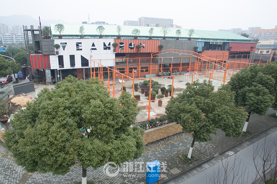 'Container stadium' built in Hangzhou 