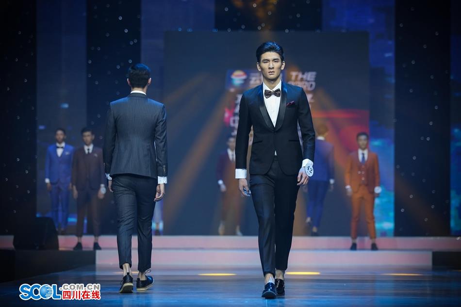 Chinese beauties, foreign models meet in Chengdu
