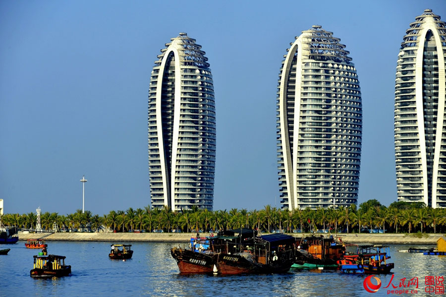 Deep love for breathtaking Hainan
