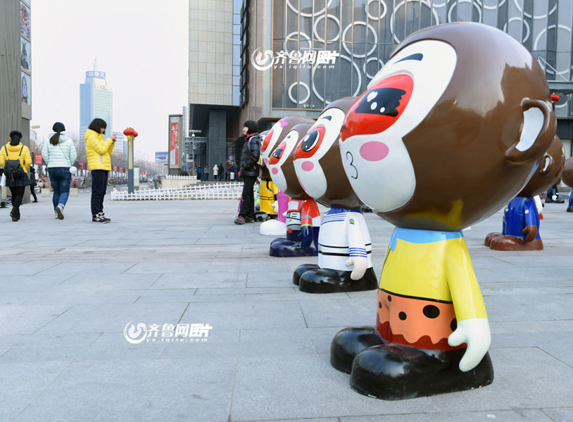 Monkey sculptures erected in Jinan
