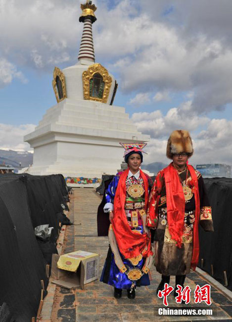 Traditional wedding of a post-80s Tibetan couple
