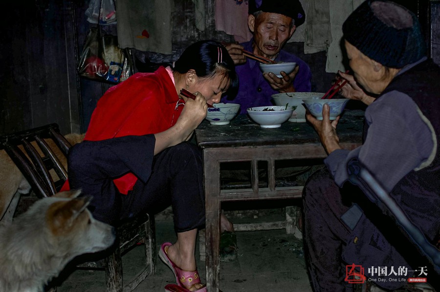 Armless woman lives her life with optimism