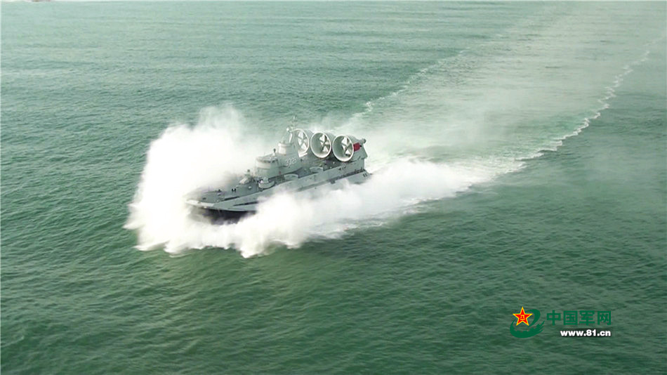 New hovercrafts debut in landing exercise