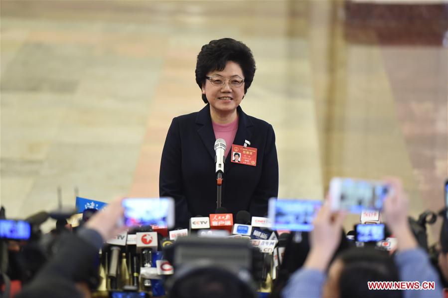 Ministers receive interviews before 2nd plenary meeting of 5th session of 12th NPC