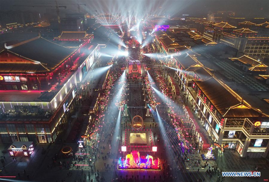Xi'an sees boom in tourism market as Spring Festival holiday draws to end