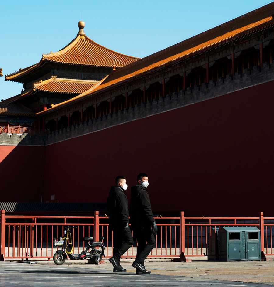 Beijingers stick to their posts despite epidemic outbreak