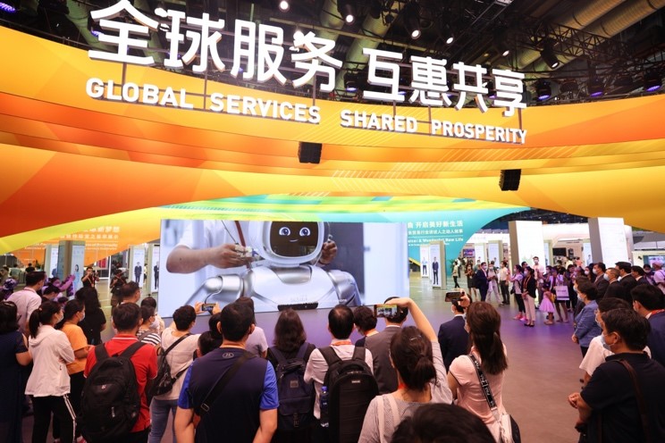 China endeavors to help people of various countries benefit from growth of global trade in services