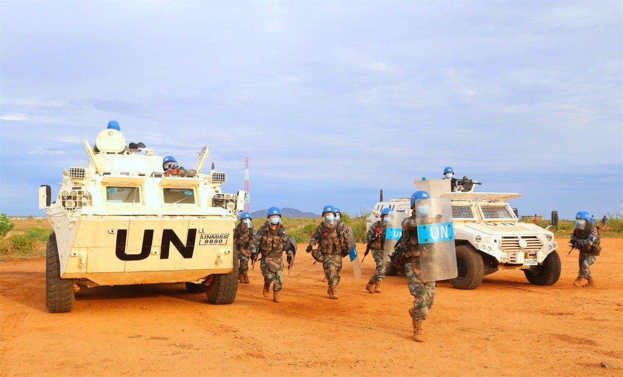 Chinese peacekeepers embarking on missions for world peace