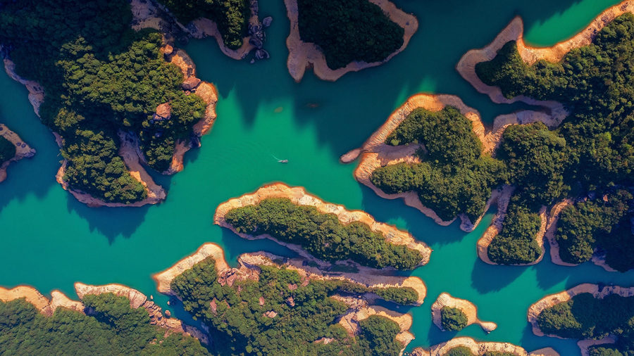 Picturesque scenery of Wushan Tianchi Lake in SE China’s Fujian
