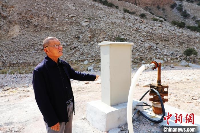 Residents in N China's Inner Mongolia persistently protect rare wild animals