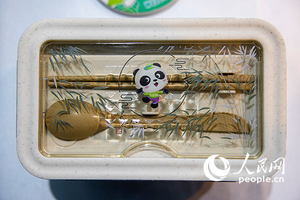 Catch a glimpse of environmentally-friendly cultural creative products on display at COP15