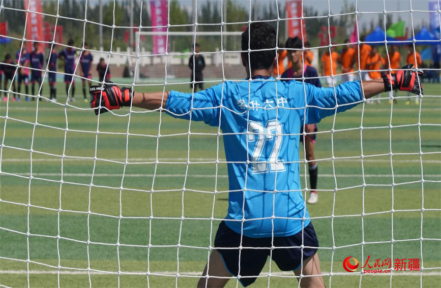 Friendly youth football tournament held in Kashgar, NW China's Xinjiang
