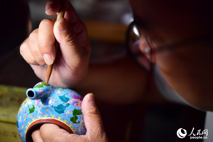 Young artisans chase dreams in