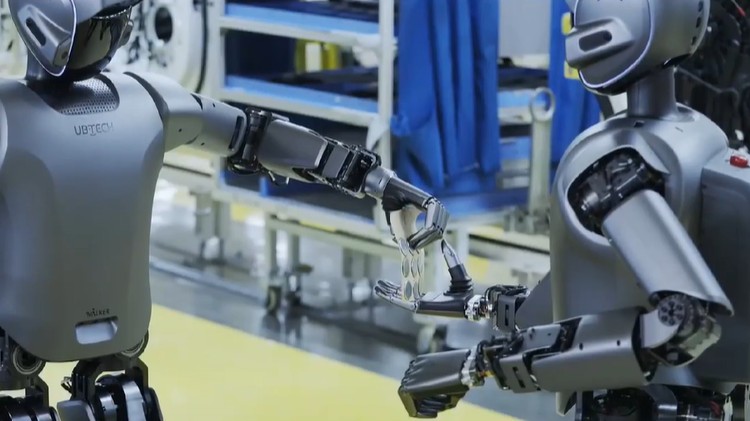 China's UBTech pioneers world's first multi-robot collaborative training