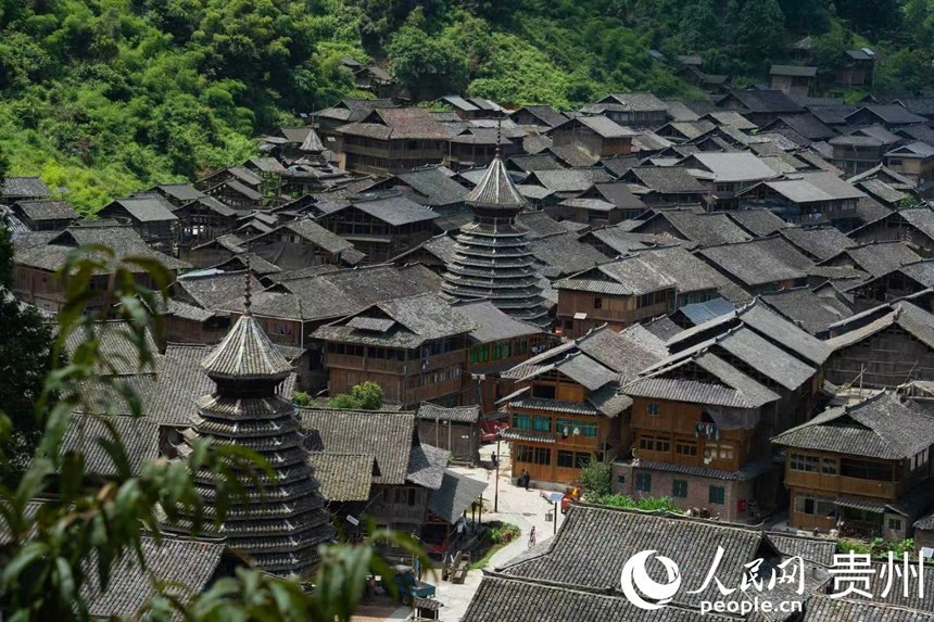 Explore Dong villages in SW China's Guizhou