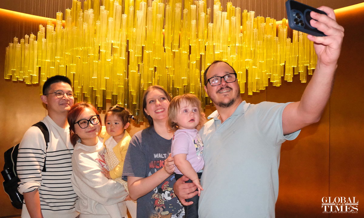 Chinese, US families meet in Shanghai after photo exchange on RedNote touched millions of netizens