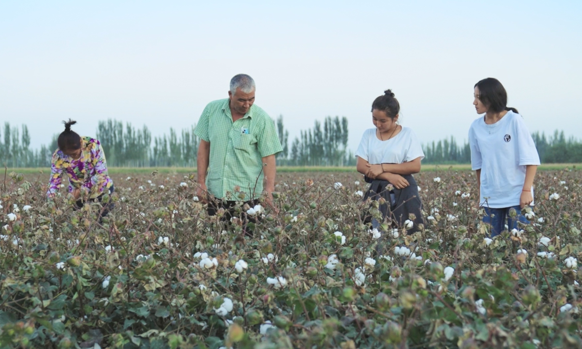 The documentary film Fabric of Lives will be released nationwide in cinemas on May 7.
