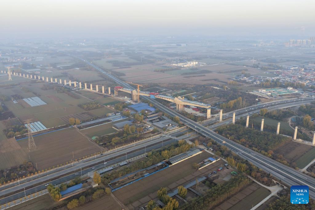Tied-arch bridge part of Xiong'an-Xinzhou high-speed railway successfully closed